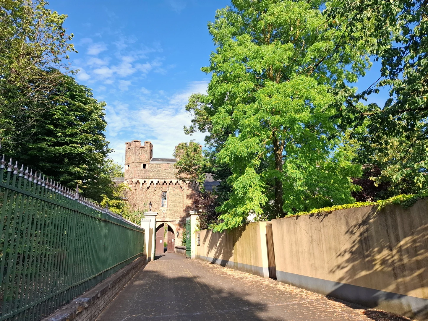 Das Tor zum Schlosspark in Lechenich